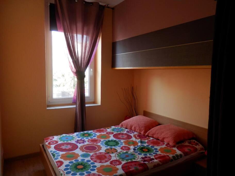 Appartement Spacieux Avec Grand Patio, 1Er Etage 西让 外观 照片