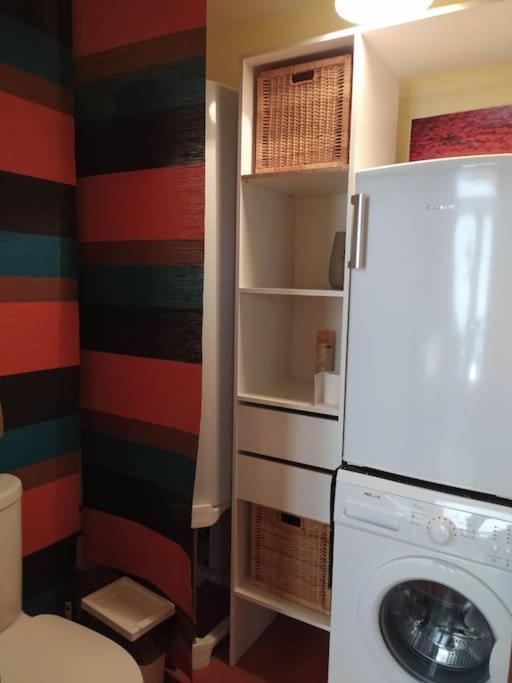 Appartement Spacieux Avec Grand Patio, 1Er Etage 西让 外观 照片